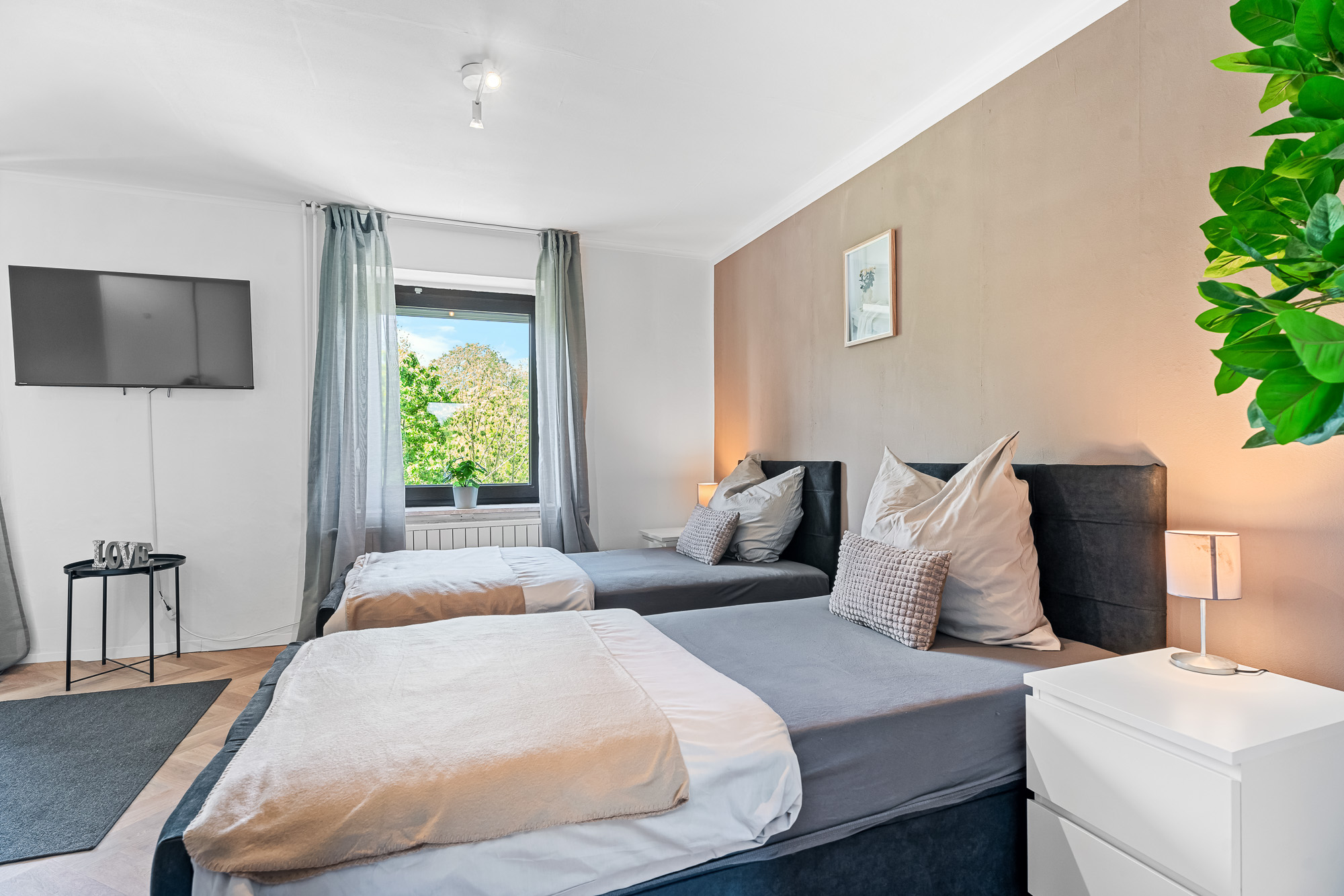 Loftigo behind the scenes